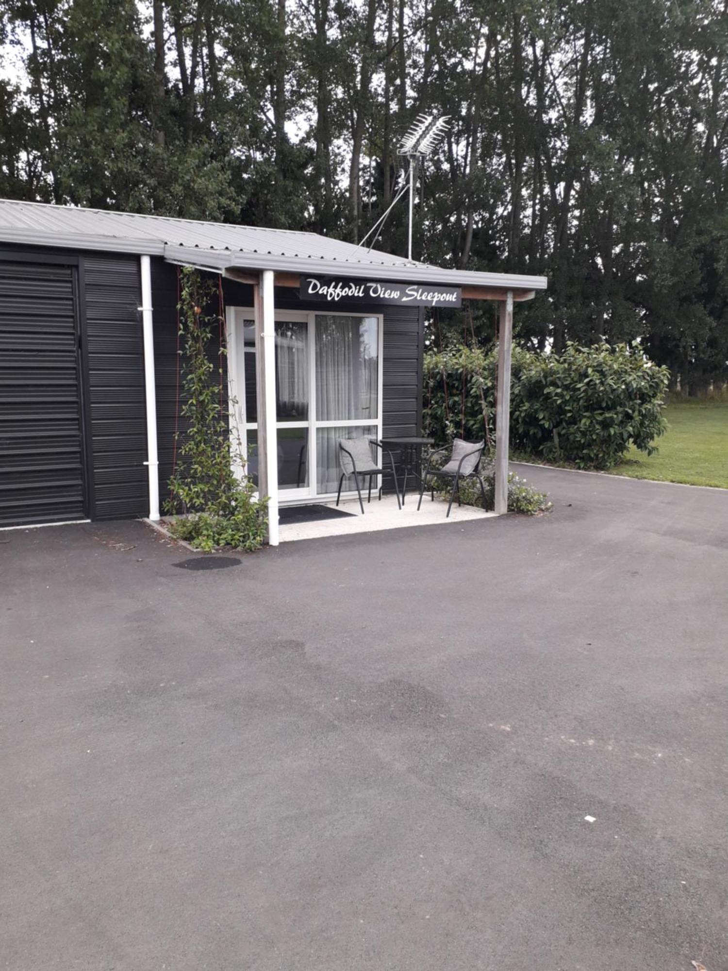 Rural Gordonton Sleepout Villa Hamilton Exterior photo